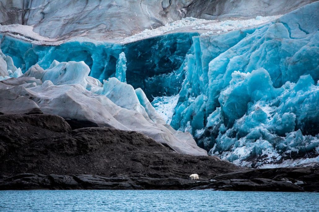 Fjord safari to Pyramiden by Svalbard Adventures Gjestehuset 102