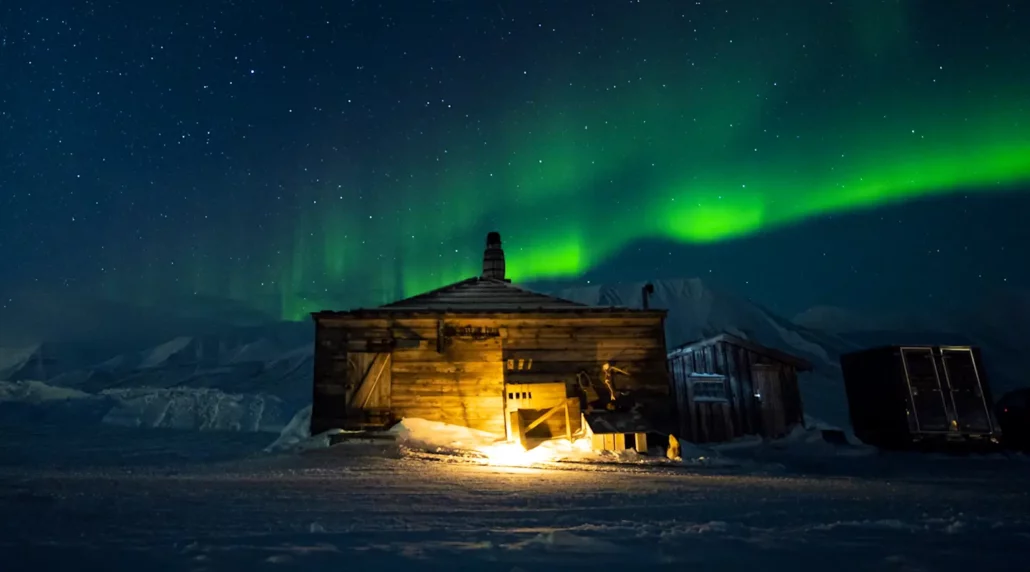 Northern Lights Evening at Camp Barentz